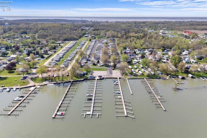 8175 North Shore Boulevard, Marblehead, 43440, 2 Bedrooms Bedrooms, ,2 BathroomsBathrooms,Residential,For Sale,North Shore,20261384