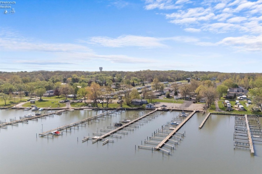 8175 North Shore Boulevard, Marblehead, 43440, 2 Bedrooms Bedrooms, ,2 BathroomsBathrooms,Residential,For Sale,North Shore,20261384