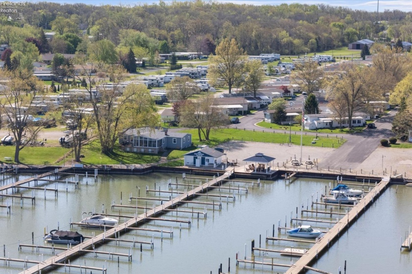 8175 North Shore Boulevard, Marblehead, 43440, 2 Bedrooms Bedrooms, ,2 BathroomsBathrooms,Residential,For Sale,North Shore,20261384