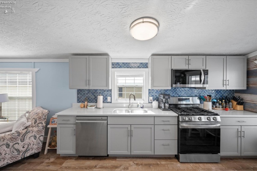 8175 North Shore Boulevard, Marblehead, 43440, 2 Bedrooms Bedrooms, ,2 BathroomsBathrooms,Residential,For Sale,North Shore,20261384