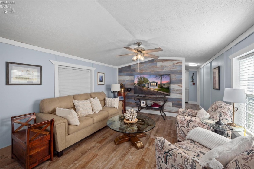 8175 North Shore Boulevard, Marblehead, 43440, 2 Bedrooms Bedrooms, ,2 BathroomsBathrooms,Residential,For Sale,North Shore,20261384