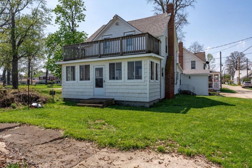 16 Oakwood Avenue, Huron, 44839, 3 Bedrooms Bedrooms, ,2 BathroomsBathrooms,Residential,For Sale,Oakwood,20261470