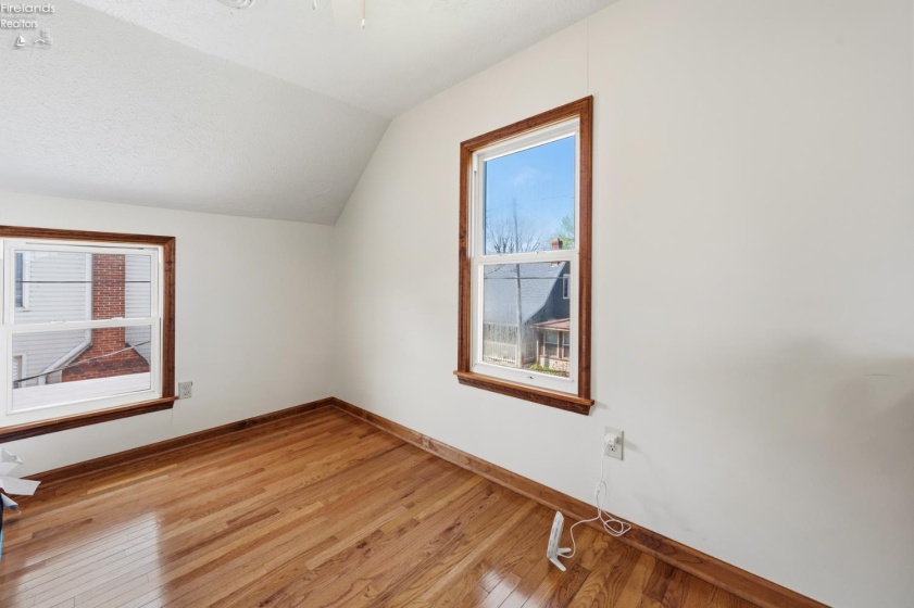 16 Oakwood Avenue, Huron, 44839, 3 Bedrooms Bedrooms, ,2 BathroomsBathrooms,Residential,For Sale,Oakwood,20261470