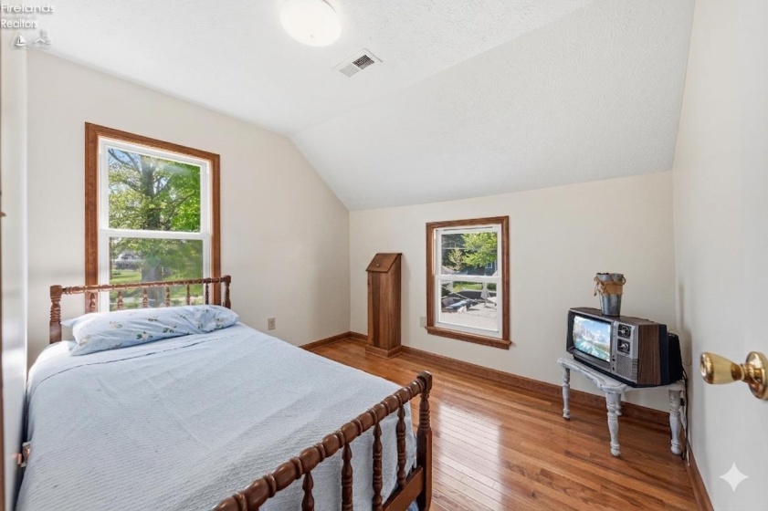 16 Oakwood Avenue, Huron, 44839, 3 Bedrooms Bedrooms, ,2 BathroomsBathrooms,Residential,For Sale,Oakwood,20261470