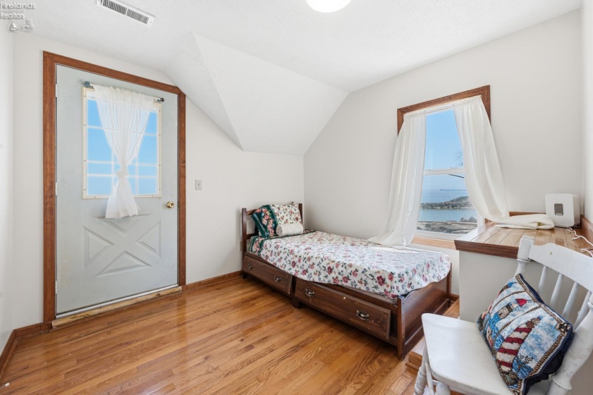 16 Oakwood Avenue, Huron, 44839, 3 Bedrooms Bedrooms, ,2 BathroomsBathrooms,Residential,For Sale,Oakwood,20261470