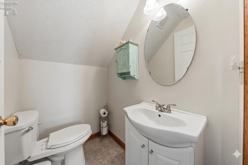 16 Oakwood Avenue, Huron, 44839, 3 Bedrooms Bedrooms, ,2 BathroomsBathrooms,Residential,For Sale,Oakwood,20261470