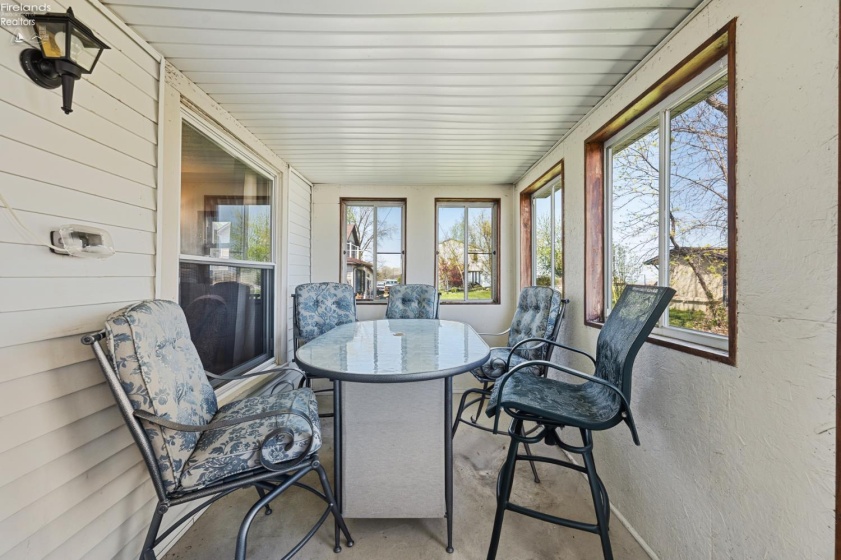 16 Oakwood Avenue, Huron, 44839, 3 Bedrooms Bedrooms, ,2 BathroomsBathrooms,Residential,For Sale,Oakwood,20261470