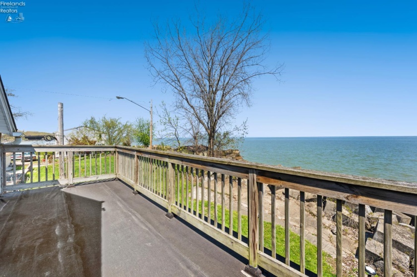 16 Oakwood Avenue, Huron, 44839, 3 Bedrooms Bedrooms, ,2 BathroomsBathrooms,Residential,For Sale,Oakwood,20261470