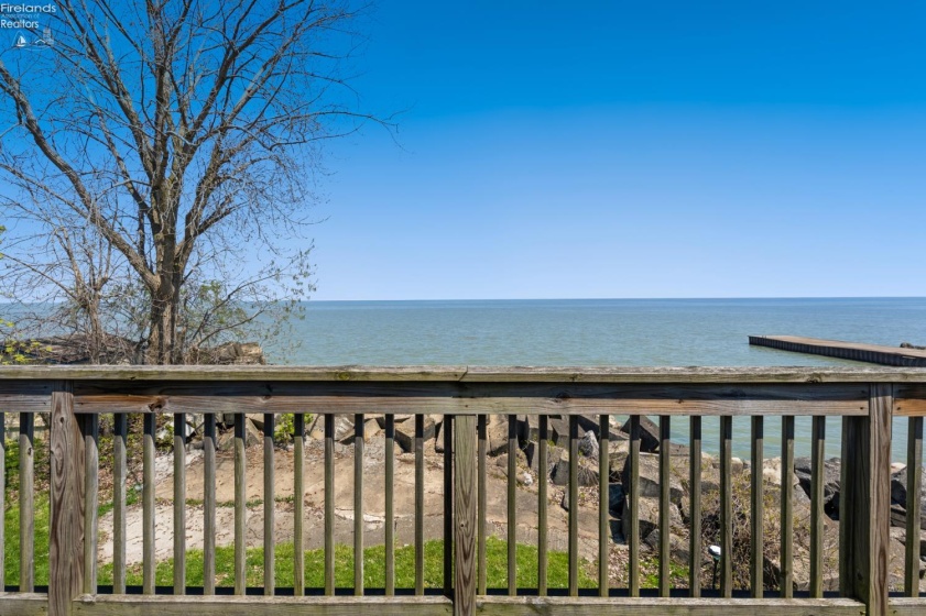 16 Oakwood Avenue, Huron, 44839, 3 Bedrooms Bedrooms, ,2 BathroomsBathrooms,Residential,For Sale,Oakwood,20261470