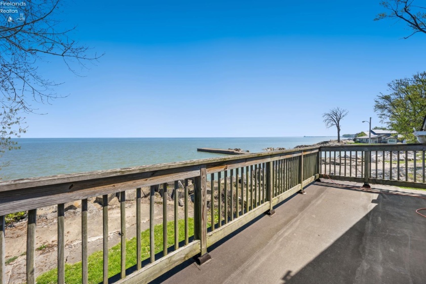 16 Oakwood Avenue, Huron, 44839, 3 Bedrooms Bedrooms, ,2 BathroomsBathrooms,Residential,For Sale,Oakwood,20261470