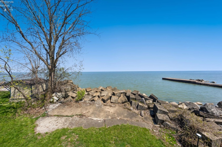 16 Oakwood Avenue, Huron, 44839, 3 Bedrooms Bedrooms, ,2 BathroomsBathrooms,Residential,For Sale,Oakwood,20261470