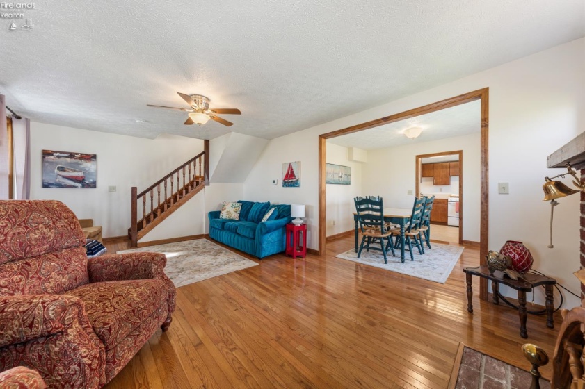 16 Oakwood Avenue, Huron, 44839, 3 Bedrooms Bedrooms, ,2 BathroomsBathrooms,Residential,For Sale,Oakwood,20261470