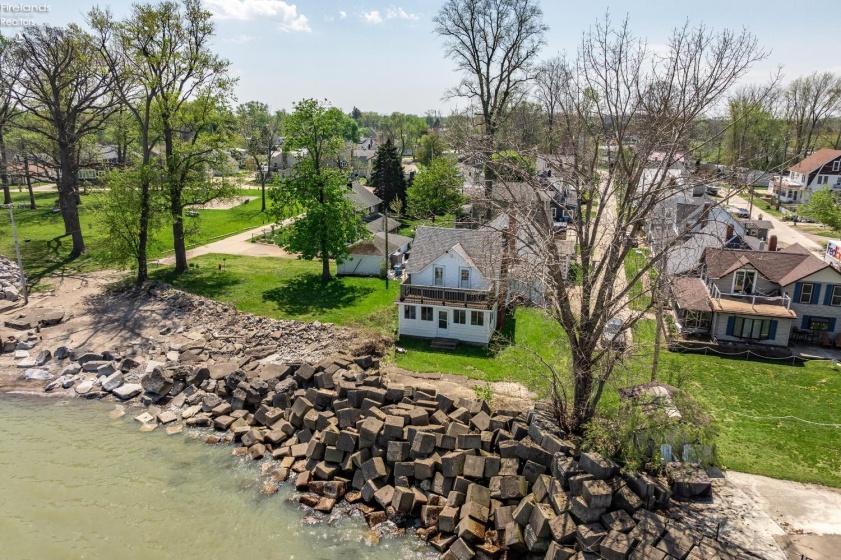 16 Oakwood Avenue, Huron, 44839, 3 Bedrooms Bedrooms, ,2 BathroomsBathrooms,Residential,For Sale,Oakwood,20261470