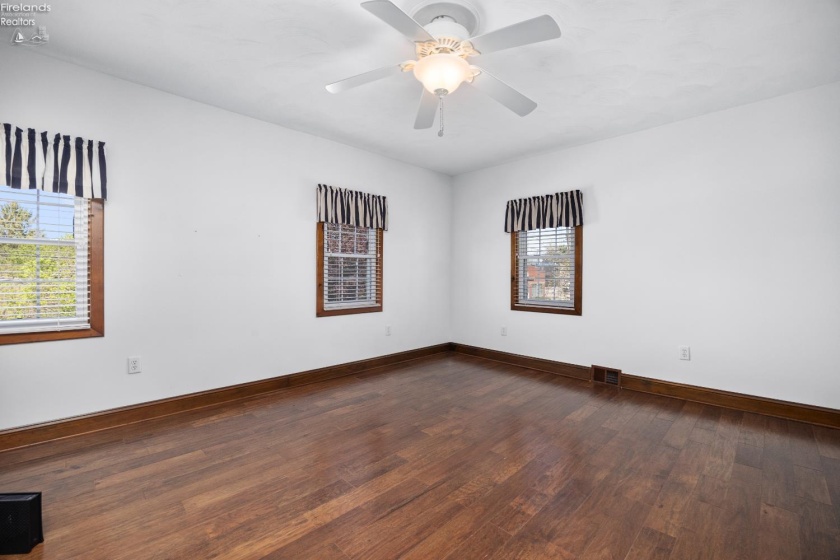 17 Main Street, Berlin Heights, 44814, 3 Bedrooms Bedrooms, ,2 BathroomsBathrooms,Residential,For Sale,Main,20261474