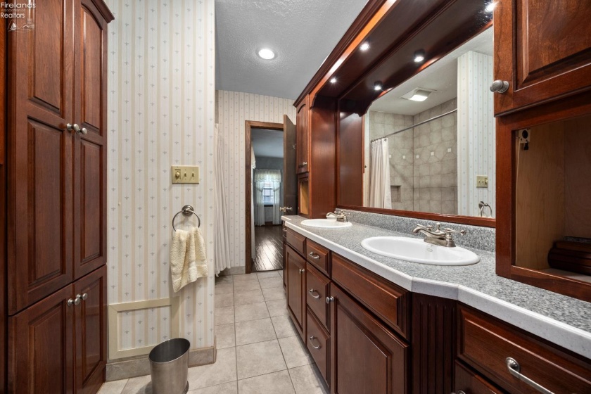 17 Main Street, Berlin Heights, 44814, 3 Bedrooms Bedrooms, ,2 BathroomsBathrooms,Residential,For Sale,Main,20261474