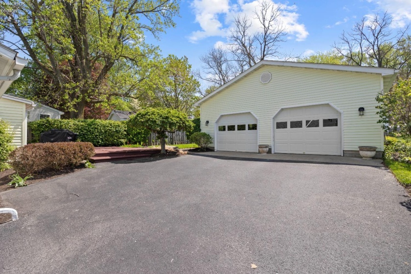 17 Main Street, Berlin Heights, 44814, 3 Bedrooms Bedrooms, ,2 BathroomsBathrooms,Residential,For Sale,Main,20261474