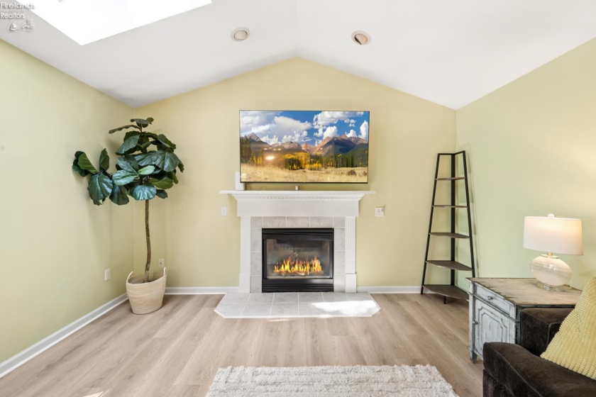 4518 Island Pines Drive, Port Clinton, 43452, 3 Bedrooms Bedrooms, ,3 BathroomsBathrooms,Residential,For Sale,Island Pines,20261471