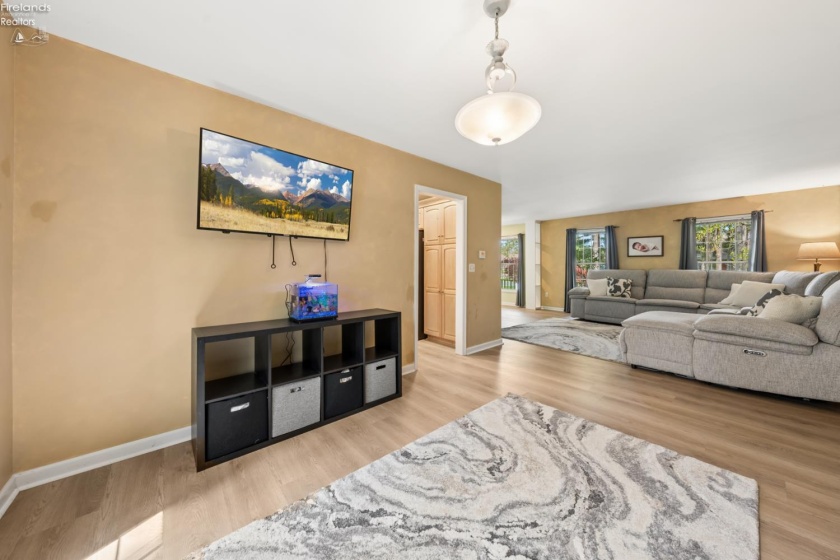 4518 Island Pines Drive, Port Clinton, 43452, 3 Bedrooms Bedrooms, ,3 BathroomsBathrooms,Residential,For Sale,Island Pines,20261471