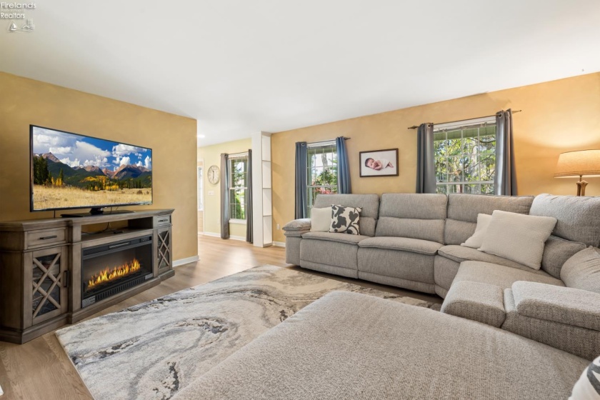 4518 Island Pines Drive, Port Clinton, 43452, 3 Bedrooms Bedrooms, ,3 BathroomsBathrooms,Residential,For Sale,Island Pines,20261471