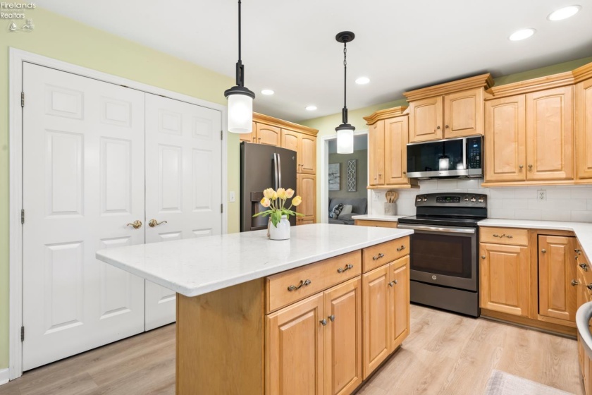 4518 Island Pines Drive, Port Clinton, 43452, 3 Bedrooms Bedrooms, ,3 BathroomsBathrooms,Residential,For Sale,Island Pines,20261471