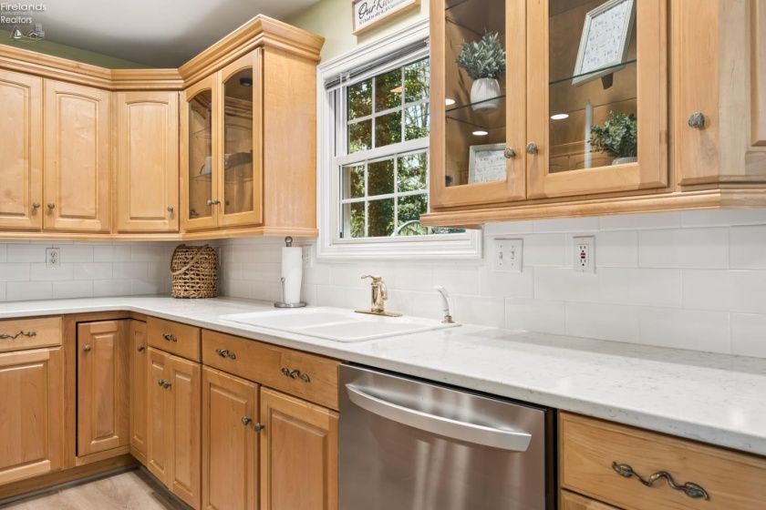 4518 Island Pines Drive, Port Clinton, 43452, 3 Bedrooms Bedrooms, ,3 BathroomsBathrooms,Residential,For Sale,Island Pines,20261471