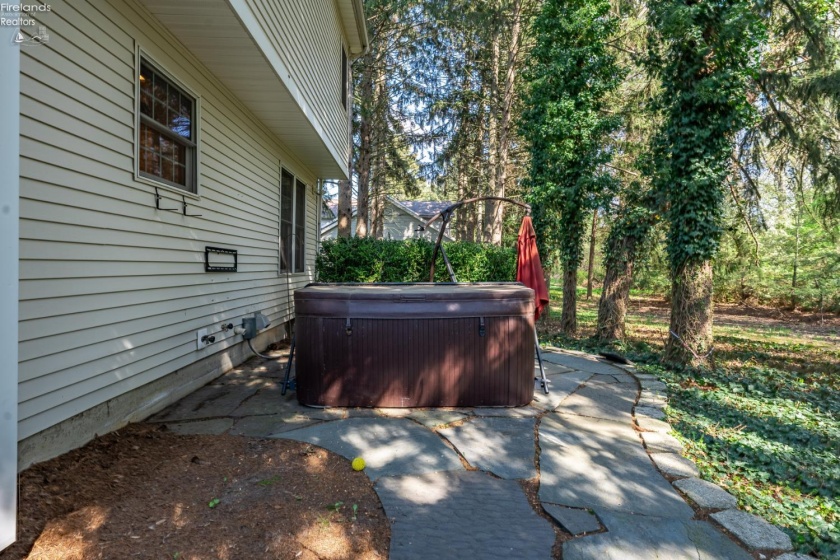 4518 Island Pines Drive, Port Clinton, 43452, 3 Bedrooms Bedrooms, ,3 BathroomsBathrooms,Residential,For Sale,Island Pines,20261471