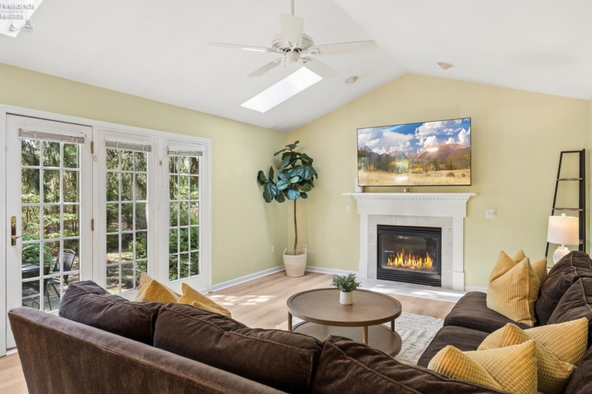 4518 Island Pines Drive, Port Clinton, 43452, 3 Bedrooms Bedrooms, ,3 BathroomsBathrooms,Residential,For Sale,Island Pines,20261471