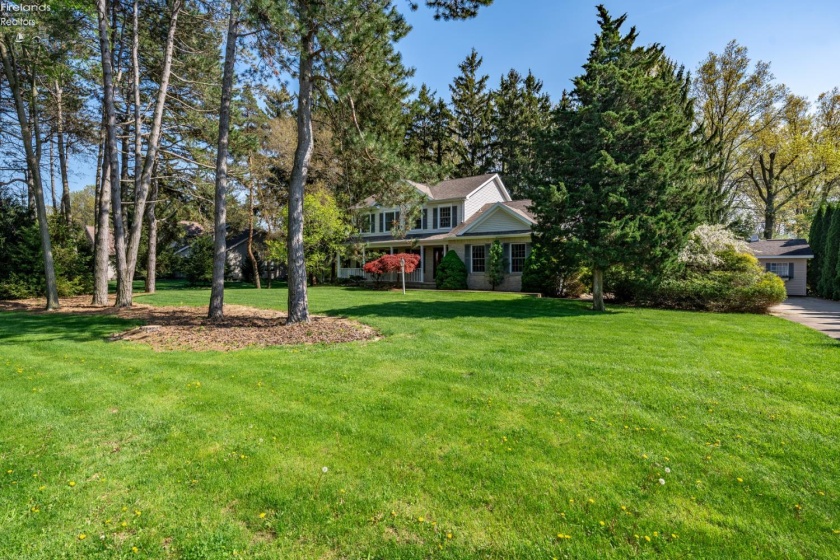 4518 Island Pines Drive, Port Clinton, 43452, 3 Bedrooms Bedrooms, ,3 BathroomsBathrooms,Residential,For Sale,Island Pines,20261471