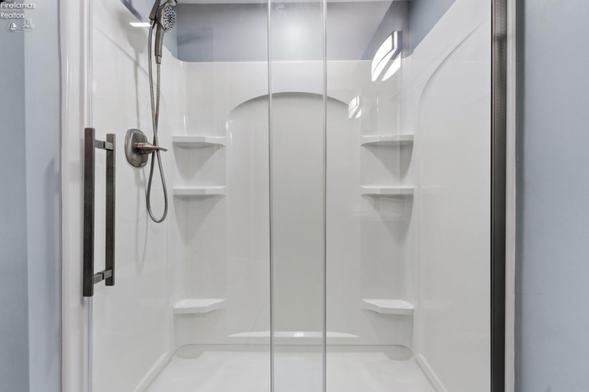 1664 Coldwater Crossing Road, Marblehead, 43440, 3 Bedrooms Bedrooms, ,2 BathroomsBathrooms,Residential,For Sale,Coldwater Crossing,20261363