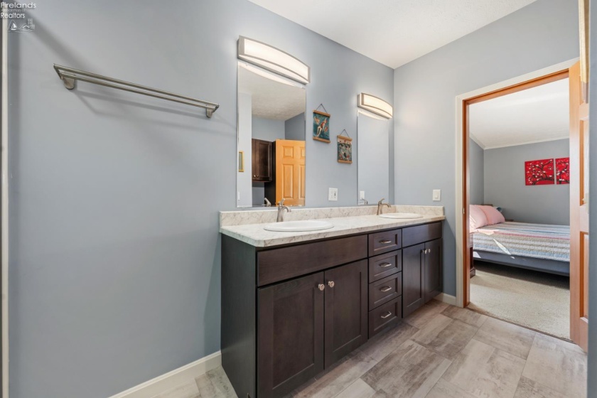 1664 Coldwater Crossing Road, Marblehead, 43440, 3 Bedrooms Bedrooms, ,2 BathroomsBathrooms,Residential,For Sale,Coldwater Crossing,20261363