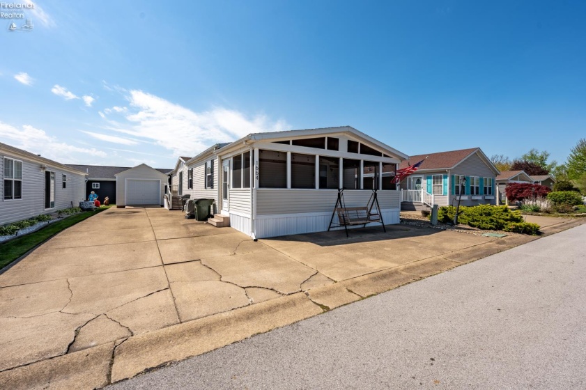 1664 Coldwater Crossing Road, Marblehead, 43440, 3 Bedrooms Bedrooms, ,2 BathroomsBathrooms,Residential,For Sale,Coldwater Crossing,20261363