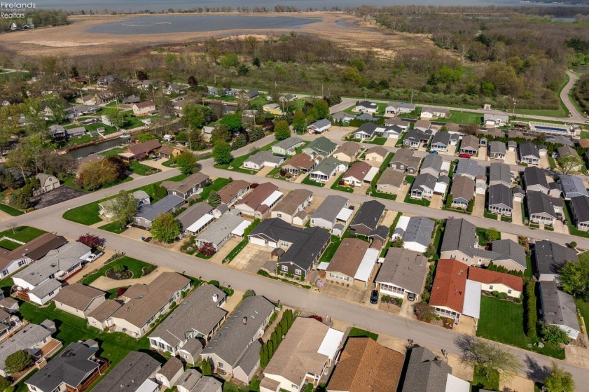 1664 Coldwater Crossing Road, Marblehead, 43440, 3 Bedrooms Bedrooms, ,2 BathroomsBathrooms,Residential,For Sale,Coldwater Crossing,20261363