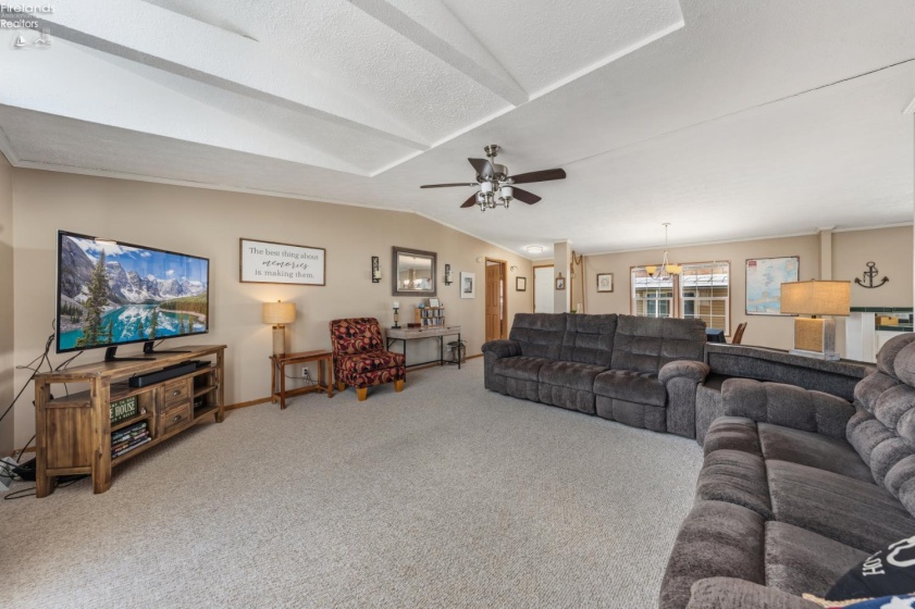 1664 Coldwater Crossing Road, Marblehead, 43440, 3 Bedrooms Bedrooms, ,2 BathroomsBathrooms,Residential,For Sale,Coldwater Crossing,20261363