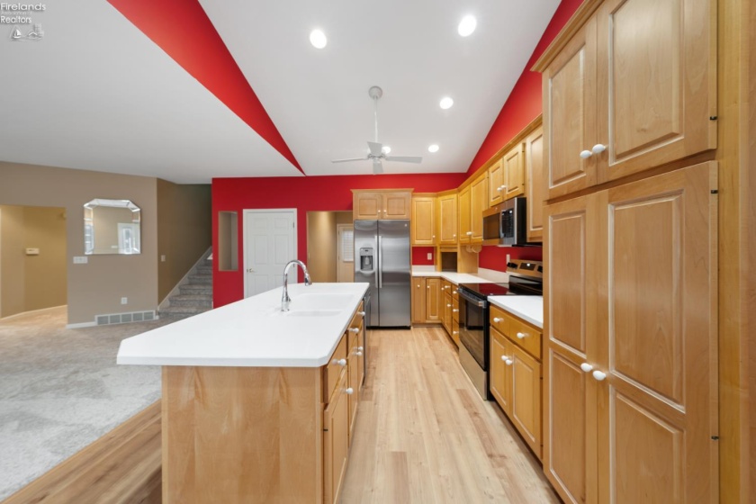 2970 Swift Drive, Port Clinton, 43452, 3 Bedrooms Bedrooms, ,3 BathroomsBathrooms,Residential,For Sale,Swift,20261479