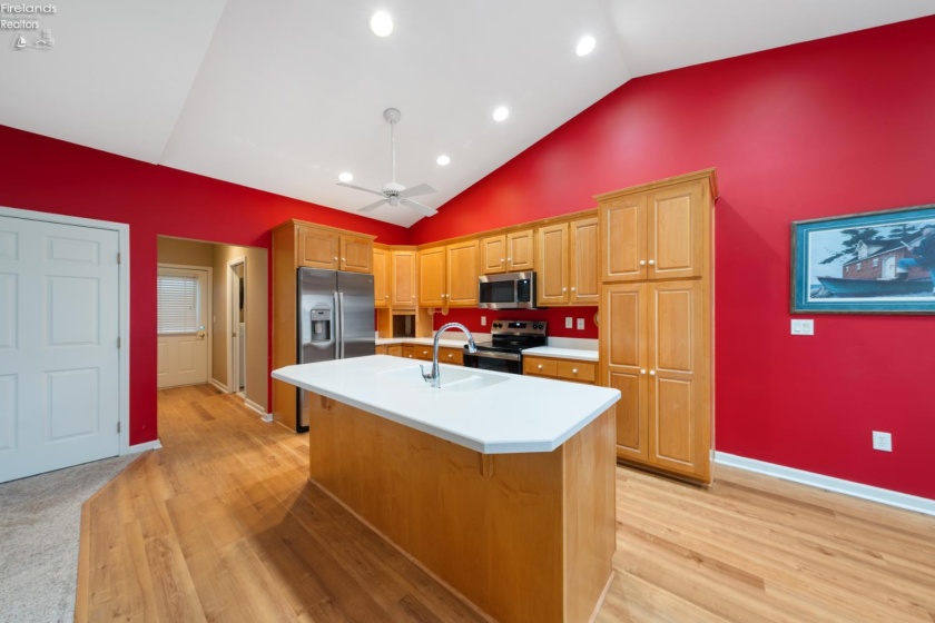 2970 Swift Drive, Port Clinton, 43452, 3 Bedrooms Bedrooms, ,3 BathroomsBathrooms,Residential,For Sale,Swift,20261479