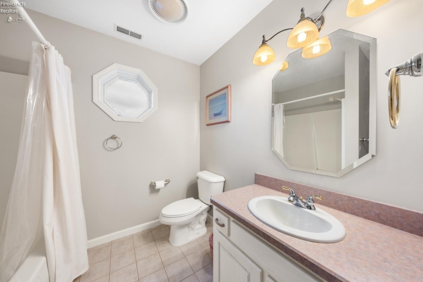 2970 Swift Drive, Port Clinton, 43452, 3 Bedrooms Bedrooms, ,3 BathroomsBathrooms,Residential,For Sale,Swift,20261479