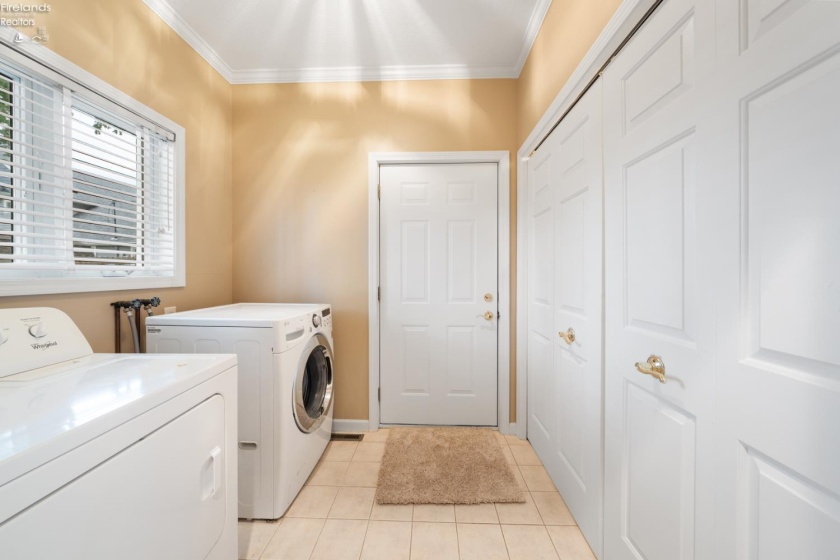 2970 Swift Drive, Port Clinton, 43452, 3 Bedrooms Bedrooms, ,3 BathroomsBathrooms,Residential,For Sale,Swift,20261479