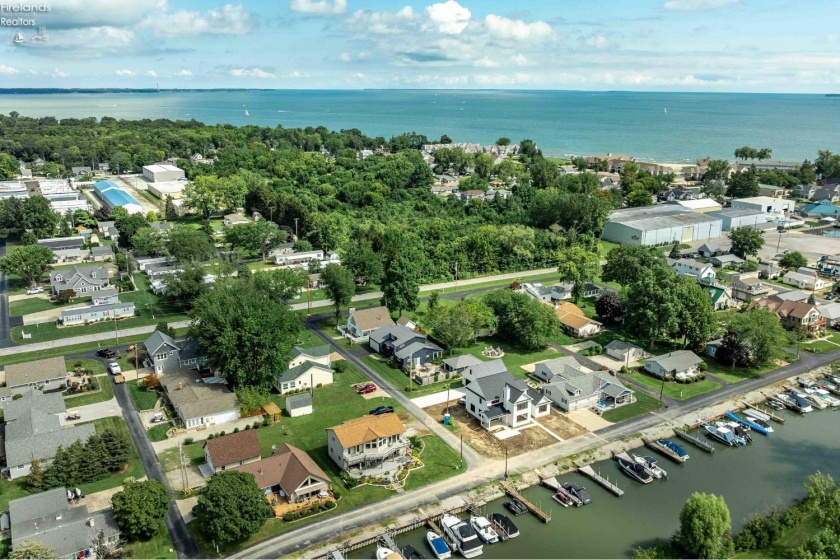 2970 Swift Drive, Port Clinton, 43452, 3 Bedrooms Bedrooms, ,3 BathroomsBathrooms,Residential,For Sale,Swift,20261479