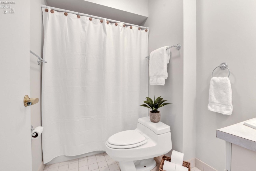 3094 Marina View Drive, Port Clinton, 43452, 2 Bedrooms Bedrooms, ,2 BathroomsBathrooms,Residential,For Sale,Marina View,20261426