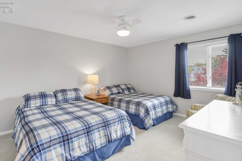 3094 Marina View Drive, Port Clinton, 43452, 2 Bedrooms Bedrooms, ,2 BathroomsBathrooms,Residential,For Sale,Marina View,20261426