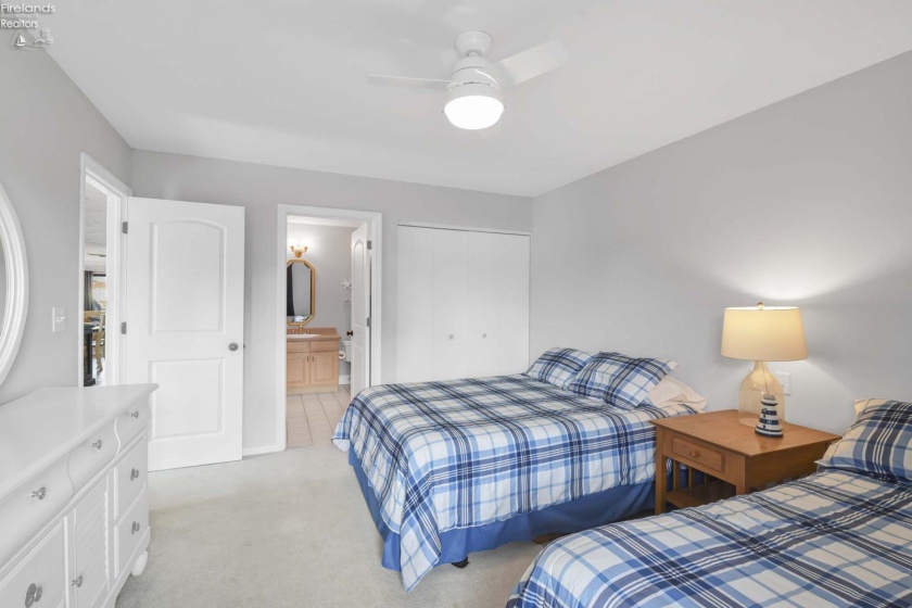 3094 Marina View Drive, Port Clinton, 43452, 2 Bedrooms Bedrooms, ,2 BathroomsBathrooms,Residential,For Sale,Marina View,20261426