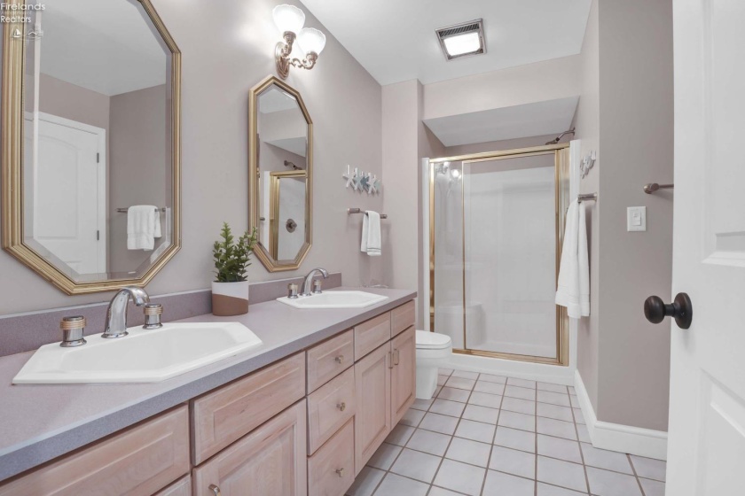 3094 Marina View Drive, Port Clinton, 43452, 2 Bedrooms Bedrooms, ,2 BathroomsBathrooms,Residential,For Sale,Marina View,20261426