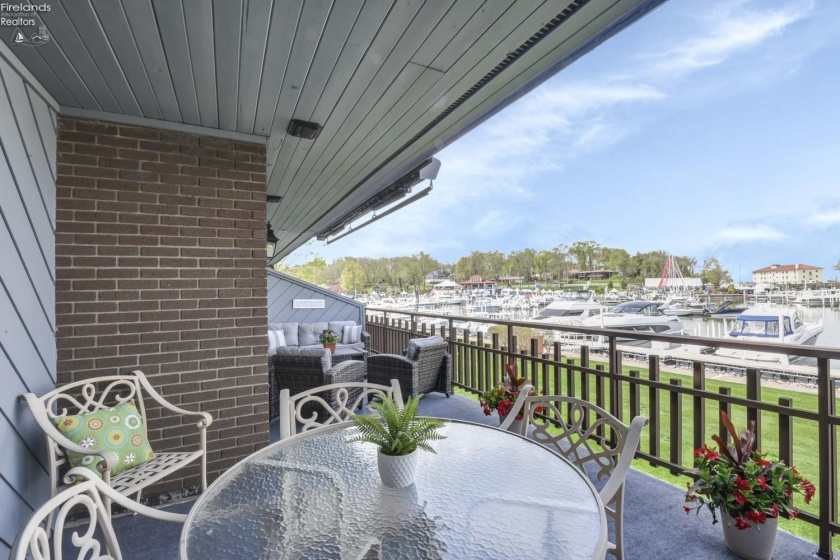 3094 Marina View Drive, Port Clinton, 43452, 2 Bedrooms Bedrooms, ,2 BathroomsBathrooms,Residential,For Sale,Marina View,20261426