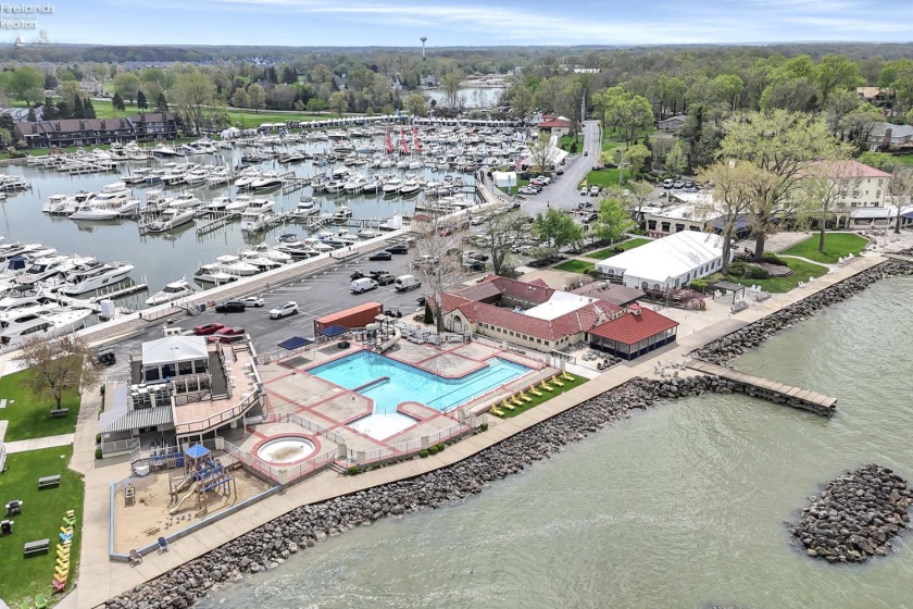 3094 Marina View Drive, Port Clinton, 43452, 2 Bedrooms Bedrooms, ,2 BathroomsBathrooms,Residential,For Sale,Marina View,20261426