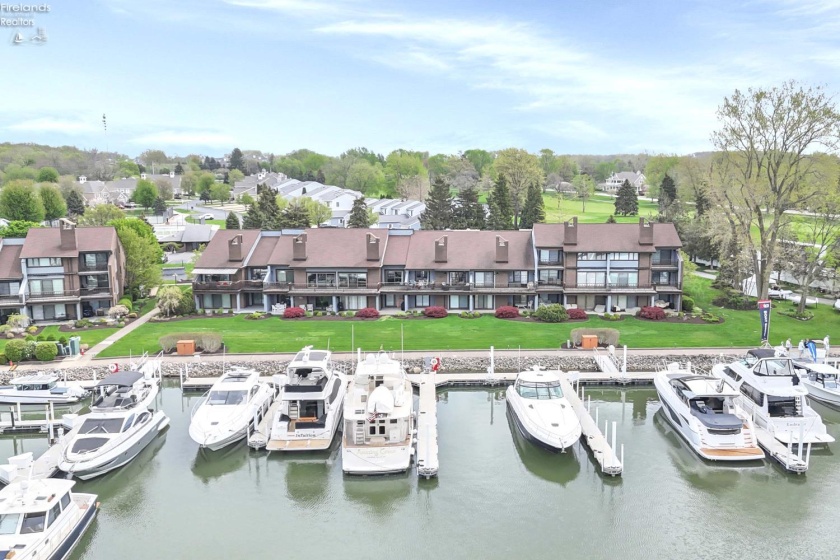 3094 Marina View Drive, Port Clinton, 43452, 2 Bedrooms Bedrooms, ,2 BathroomsBathrooms,Residential,For Sale,Marina View,20261426