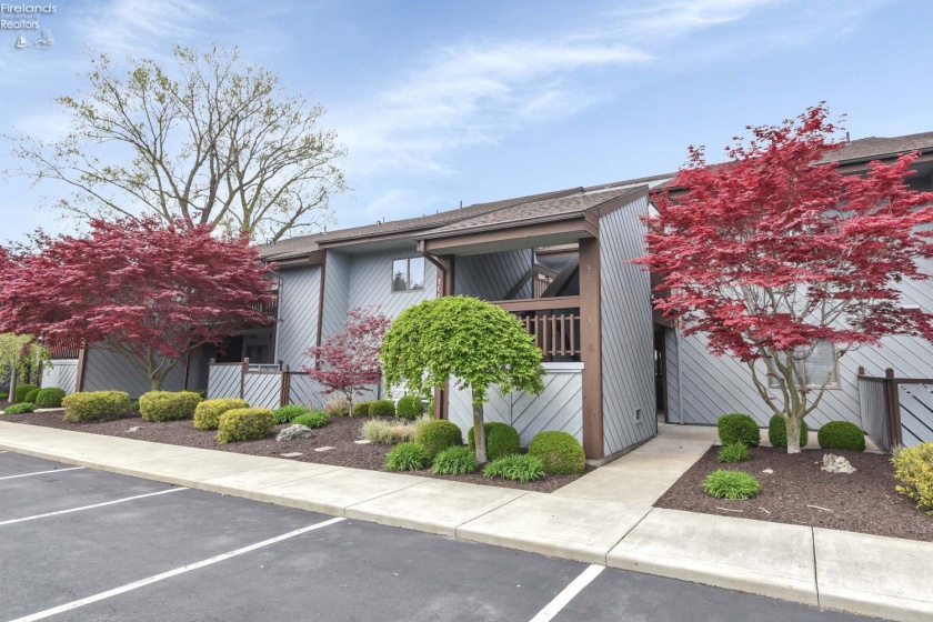 3094 Marina View Drive, Port Clinton, 43452, 2 Bedrooms Bedrooms, ,2 BathroomsBathrooms,Residential,For Sale,Marina View,20261426