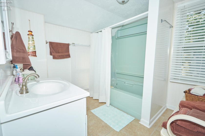 33 Northview Place, Huron, 44839, 4 Bedrooms Bedrooms, ,2 BathroomsBathrooms,Residential,For Sale,Northview,20261483