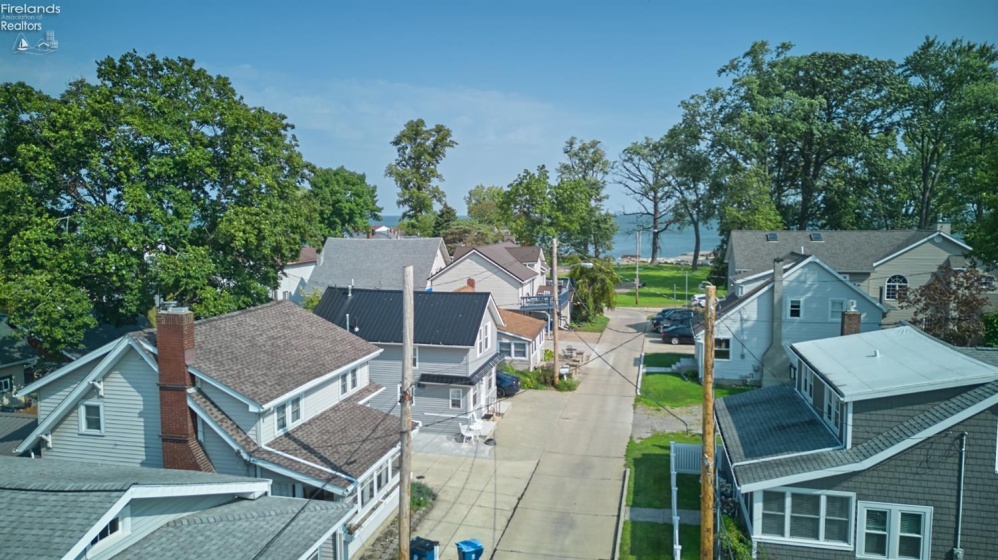 33 Northview Place, Huron, 44839, 4 Bedrooms Bedrooms, ,2 BathroomsBathrooms,Residential,For Sale,Northview,20261483