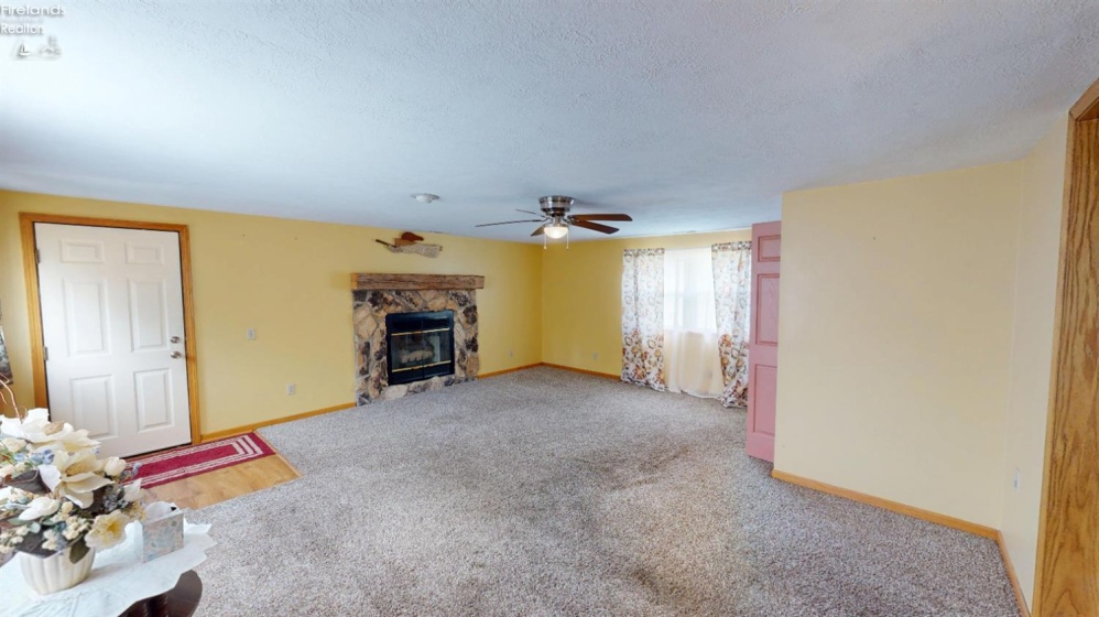 130 Vine Street, Clyde, 43410, 3 Bedrooms Bedrooms, ,1 BathroomBathrooms,Residential,For Sale,Vine,20261459