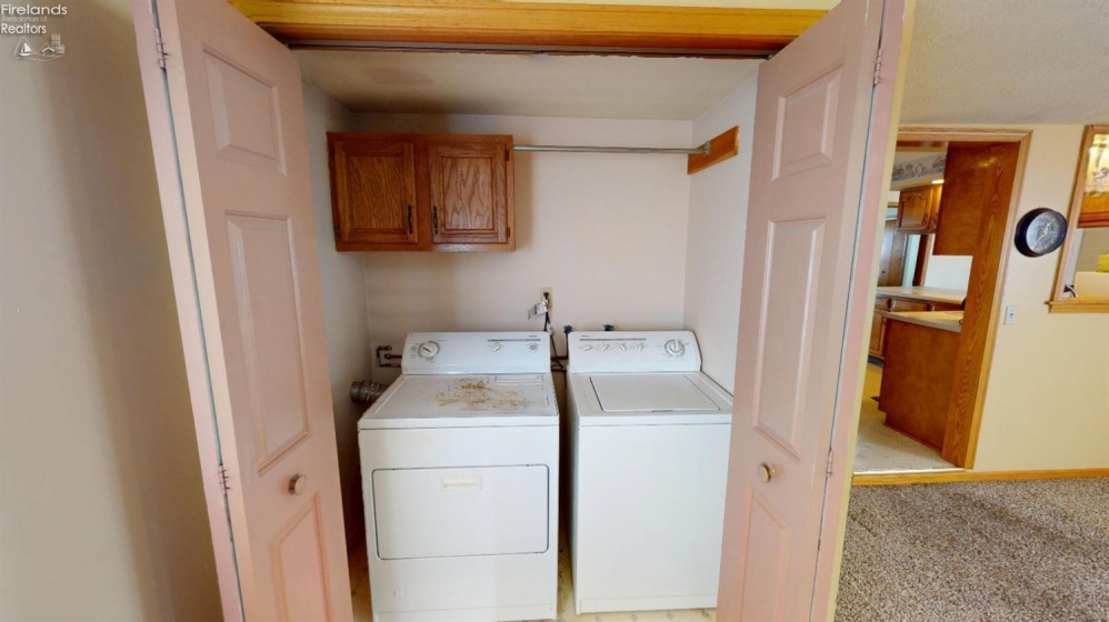 130 Vine Street, Clyde, 43410, 3 Bedrooms Bedrooms, ,1 BathroomBathrooms,Residential,For Sale,Vine,20261459